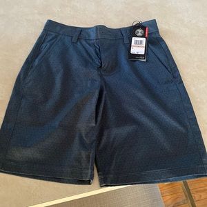 Boys under armor dress golf shorts size 12